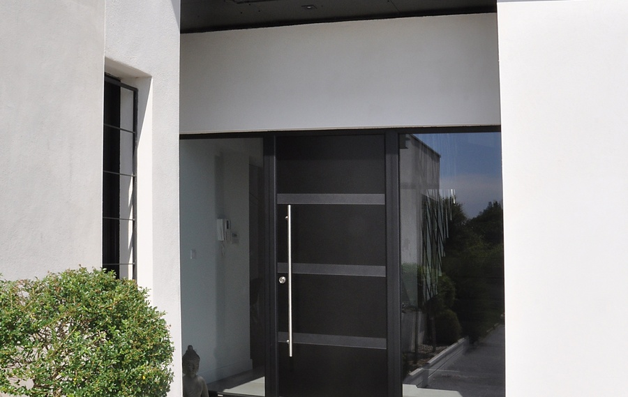 Notre gamme de portes d'entrée en ALU CLASSIQUE et CONTEMPORAINE à Oradour sur Glane